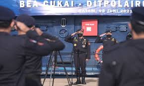 Setelah menyaring isi campuran minuman tersebut, petugas bea cukai chennai menemukan bahwa minuman tersebut. Bea Cukai Batam Gelar Operasi Patroli Laut Di Perairan Kepulauan Riau Wartakepri Co Id