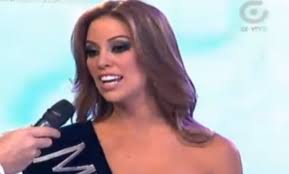 El bochornoso momento de la candidata a Miss Ecuador