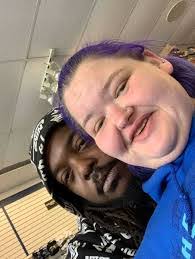 Amanda Slaton's Instagram, Twitter & Facebook