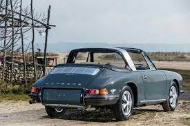 Pin By Uwi Mathovani On Stuttgart Dream Machine Vintage Porsche Porsche 911 Targa Old Porsche 911