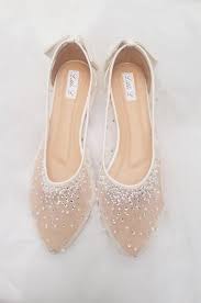 Jeder brautkleid kann maßgeschneidert werden. Wedding Shoes Transparent White Lace Pearl Rhinestone Ivory Etsy Beach Wedding Shoes Bridal Shoes Flats Ivory Wedding Shoes