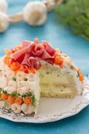 Tantissime tipologie di snack come carne secca beef jerky della jack link's o wild west, crackers, noccioline, frutta secca, popcorn, bretzel (anche conosciuti come pretzel), biscotti salati e molto altro ancora. Torta Sandwich Ricetta Ricette Spuntini Idee Alimentari