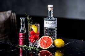 Här är ett klassiska recept på en god g&t. Internationella Gin Tonic Dagen Kitchenlab