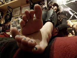 Mature ebony wrinkled soles 001. Feet Imgur