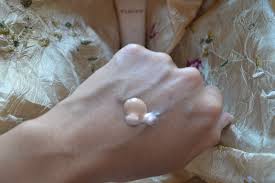 They all seem to have pearl extract in it and the product i am reviewing today, the white pearlsation ideal actress backstage cream (which from this moment forward i will just refer to as the backstage cream) claims to be a makeup base. Klavuu White Pearlsation Ideal Backstage Cream That Girl Coffee