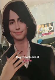 Aiden Gallagher Is Your Boyfriend