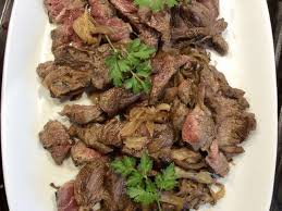 Il faut dire que cet outil est originaire d'espagne. Les Meilleures Recettes D Oignons Confits