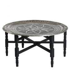 oosterse tafel met zwart onderstel en afneembeer dienblad ook mooi voor buiten in de loungehoek keukendecoratie tafel dienblad