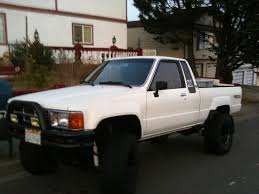 Im looking at a 1986 toyota pickup 4x4 down in tucson. 1986 Toyota Pickup 4x4 22re Sr5 Toyota Fj Cruiser Forum
