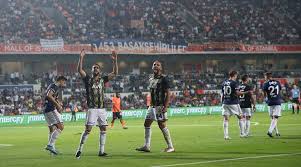.böyle bir futbol takımı görürsek şaşırmam. 2019 2020 Medipol Basaksehir 1 2 Fenerbahce Mac Ozeti Tr Beinsports Com