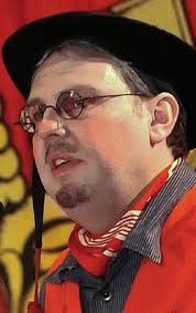 SAGEN SIE MAL . . .: "Beim Kochen kommt immer Gulasch raus"