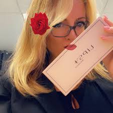 Can someone recommend a psychologist for a 60 year old woman with  depression and anxiety. Preferably a woman therpist.