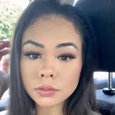 Bella Nguyen (@thebellanguyen)