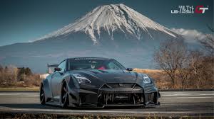 Folge deiner leidenschaft bei ebay! Liberty Walk Reveals Super Wide Nissan Gt R Silhouette Body Kit Autoevolution