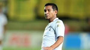 Baroka chippa united ts galaxy амазулу блумфонтейн селтик блэк леопардс венда васко да гама голден эрроуз кайзер чифс мамелоди сандаунз марицбург юнайтед милано юнайтед морока свэллоуз мпумаланга блэк эйсиз орландо пайретс суперспорт юнайтед. Chippa United Unveil Daine Klate Alongside 14 Others
