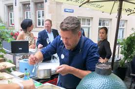 Mike süsser (born 8 january 1971) is a german chef and author. Das Brautpaar Bianca Und Nico Burkhardt Auf Der Hochzeitsfeier Stuttgarter Zeitung