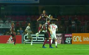 A partida acontece na arena do grêmio, em porto alegre. Flamengo Tem Penalti Nao Marcado E Torcida Se Revolta Na Internet Veja Reacoes Flamengo Coluna Do Fla