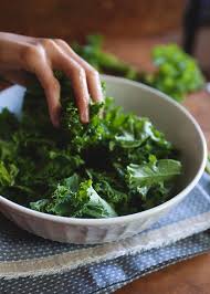 A Cup Of Jo The Best Kale Chips With A Secret Ingredient Kale Chip Recipes Raw Food Recipes Healthy Food Choices