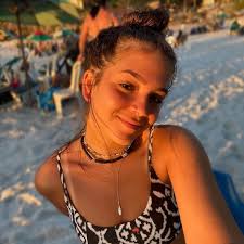 Mel Maia revela ter comprado primeiro apartamento aos 17 anos