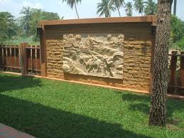 Beautiful Fences Around The World Forgardening Compound Wall Design Wall Design Boundary Walls