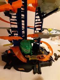 Hot wheels сити невообразимая автомойка аллигатор. Hot Wheels City Robo T Rex Ultimate Garage Hot Wheels