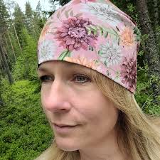 Vacker solnedgång och vindstilla vårkväll vid Kvarsjön I går.