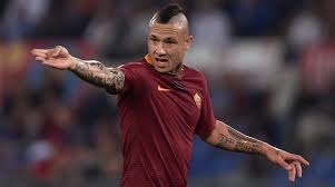 Roma yarim himoyachisi radja nainggolan chempionlar ligasi yarim finali doirasida liverpulga qarshi kechadigan o'yinlar haqida fikr bildirdi. Publikumsliebling Vor Abgang Roma Und Inter Erzielen Einigung Uber Nainggolan Transfermarkt