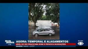 Rio de Piracicaba causa alagamentos