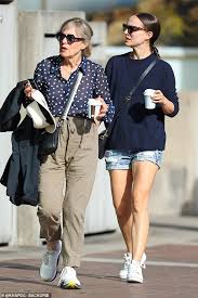 He is set to reunite with julianne moore and direct, for the first time, natalie portman in the film may december.. Natalie Portman Goes Make Up Free As She Takes A Day Off From Thor Filming In Sydney Health Readsector
