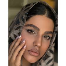 لنز طبی رنگی دیوا براون ویکتوریا