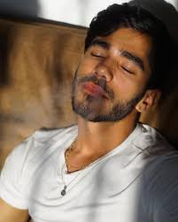 Alejandro Gaitan 🌙 (@alejo.gaittan) • Instagram photos and videos