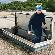 Type e roof hatches, 36 x 36 (914mm x 914mm), are ideal for applications requiring roof access slightly larger than the typical 36 x 30 opening. Type L Roof Hatch Service Stair Access