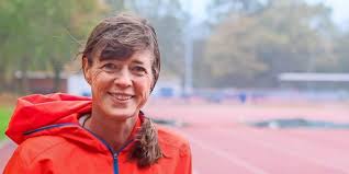 September als pilotprojekt mit bis zu 35.000 läuferinnen und läufern starten. Uta Pippig Und Der Absolute Wille Beim Marathon