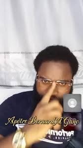 Bernard A Gano: Live avec McV au Sénégal