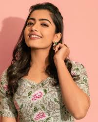 Rashmika Mandanna Age Photos Boyfriend Husband Family Biography Birthday Biography And Info She will be sharing the screen space with the popular actor sidharth malhotra. biography and info