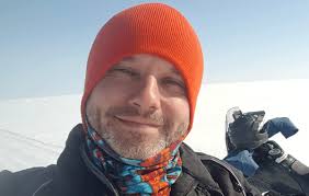 Doctor Ash and the Lake Baikal ice challenge equivalent to walking 15  marathons — Limitless Pursuits