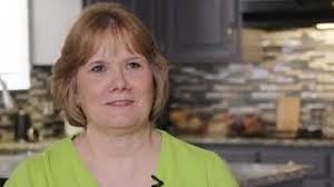 Double knee replacement gets woman back