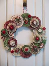 Christmas Wreath By Seeker329 Cards And Paper Crafts At Splitcoaststampers Christmas Paper Crafts Xmas Crafts Christmas Paper