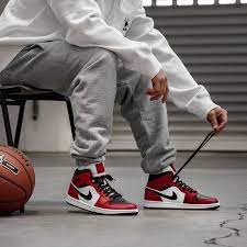 The Air Jordan 1 Mid Chicago Jordans Sneakers Outfit Sneakers Outfit Men Chicago Black Toe