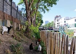 La Recyclerie Le Nouveau Concept Pour Chiner A Paris Marie Claire La Recyclerie Paris Parcs