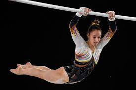 What kind of gymnast is nina derwael of belgium? Nina Derwael Heeft Zaterdag Een Bronzen Medaille Gepakt In De Finale Van De Brug Met De Ongelijke Leggers Op Het Wk Turnen In Het Canad Turnen Gymnastiek Sport