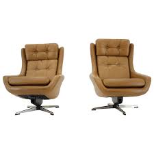 The eames lounge chair and ottoman are furnishings made of molded plywood and leather, designed by charles and ray eames for the herman miller furniture company. Scandinavian Adjustable Leather Lounge Chairs From Peem 1970s Finland For Sale At Pamono