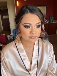 Kenia Parada's Instagram, Twitter & Facebook