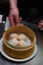 The visual basic compiler uses the dim statement to determine the variable's data type and other information, such as what code can access the variable. Dim Sum Rezept Har Gau Effilee