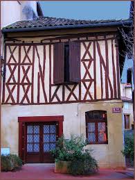 Maison A Colombages 16th C Auch France Cottage Architecture Places