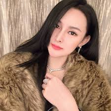 Dewi Lin (@dewilin08) • Instagram photos and videos