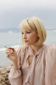 Blunt bangs should be avoided by those with. Short Haircuts For Blonde Hair Women Hairstyles
