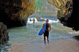 Suluban Beach In Bali Hidden Cave Beach Near Uluwatu Go Guides