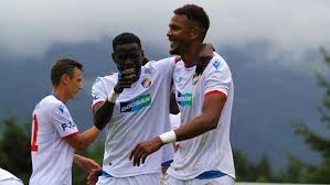 The uefa europa conference league (abbreviated as uecl), colloquially referred to as the uefa conference league, is an annual football club competition that is held by uefa for eligible european football clubs. Fotbaliste Plzne Mohou Pripadne V Dalsi Fazi Konferencni Ligy Potkat Tym Tns Sport Cz