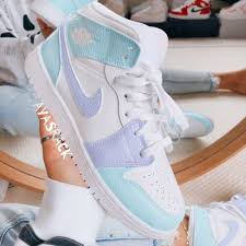 Custom Painted Baby Blue Air Jordan 1 Mid In 2020 Nike Air Shoes Trendy Shoes Sneakers Jordan Shoes Girls